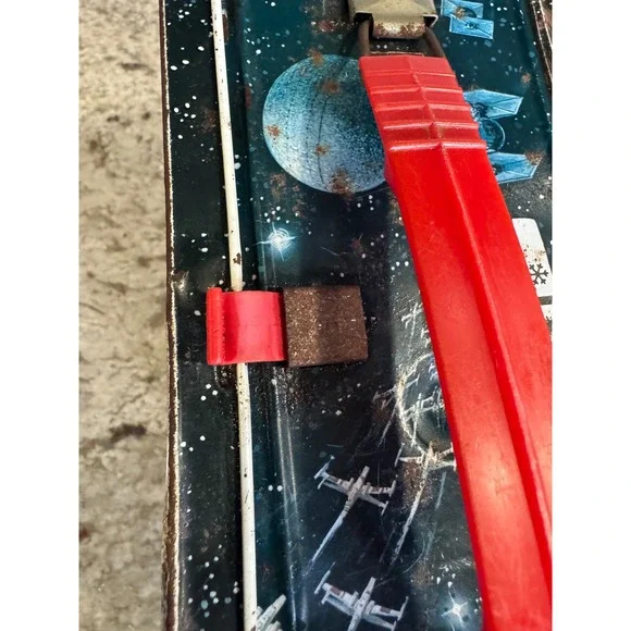 Vintage 1977 Star Wars Metal Lunchbox King-Seeley Thermos Darth Vader Luke Leia - Picture 5 of 9